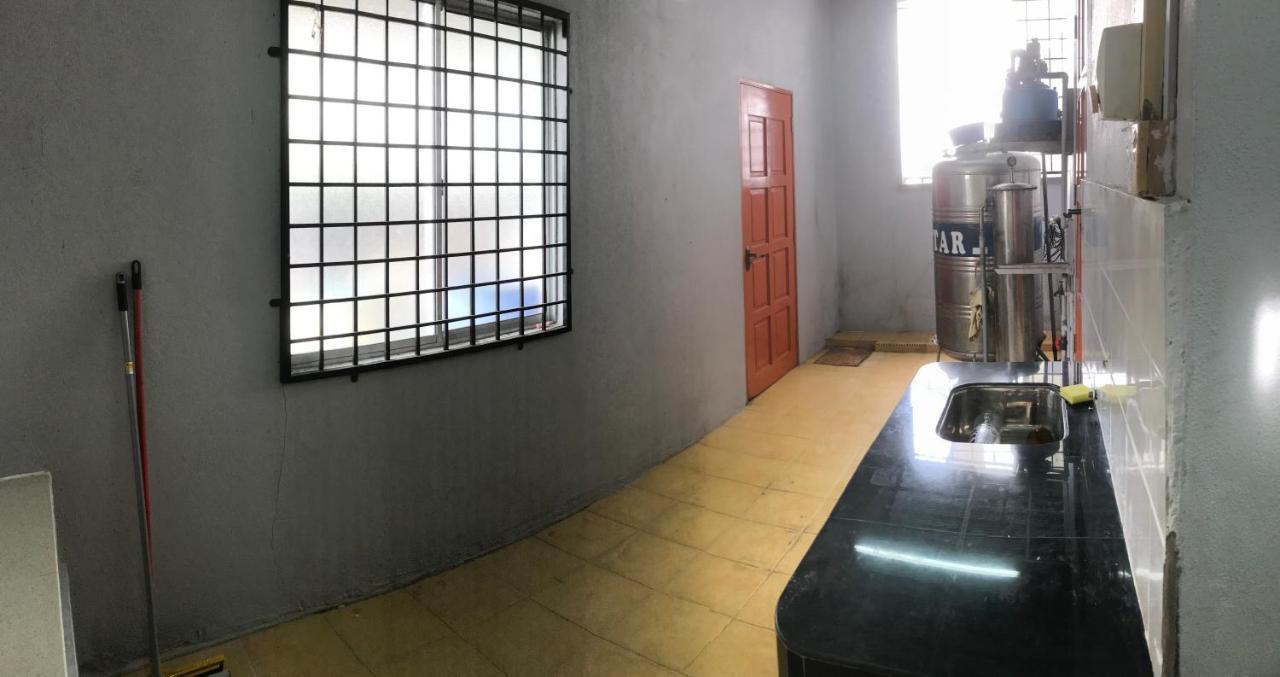 Ruhani 3 Kb - 4 Bedroom Fully Airconditioned With Wifi & Netflix Holiday home